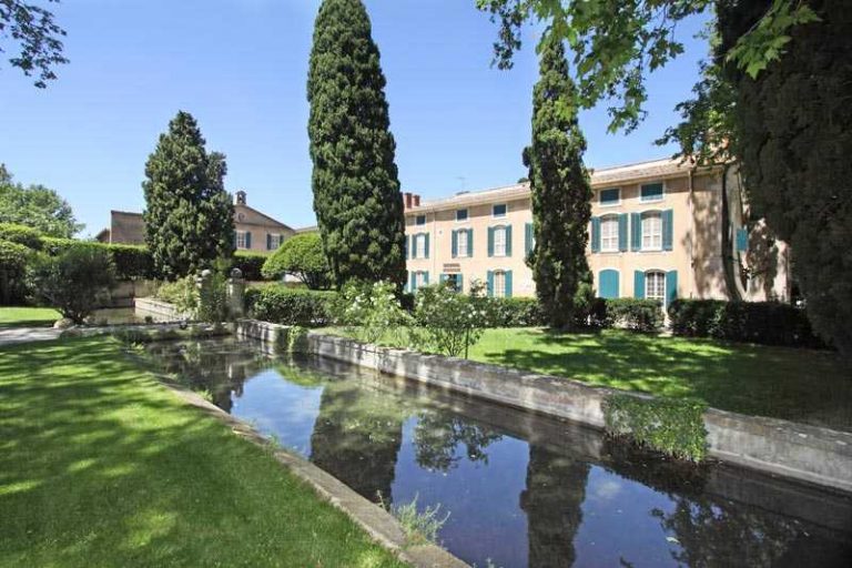 Idyllic setting for Chateau de Servanes, Les Baux de Provence, France. Golf Planet Holidays