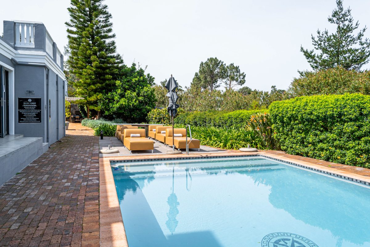 The pool at Silver Forest, Somerset West, Western Cape, South Africa. Golf Planet Holidays