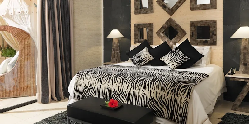 A double bedroom at Royal Garden Villas, Tenerife. Golf Planet Holidays.