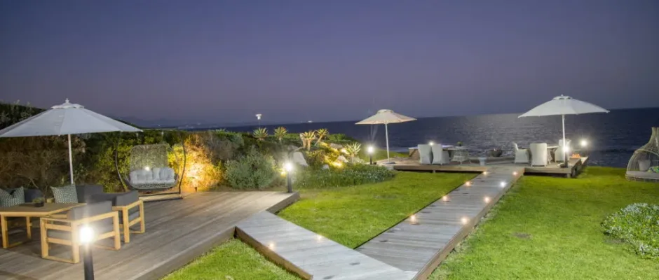 Evening at African Oceans Manor, Mossel Bay, South Africa. Golf Planet Holidays.