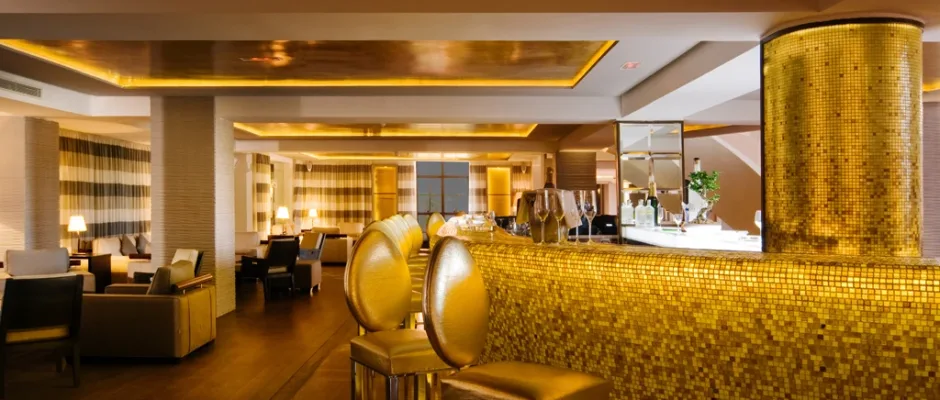 The glamourous bar at Pickalbatros Hotel du Golf Marrakech Palmeraie Morocco. Golf Planet Holidays.