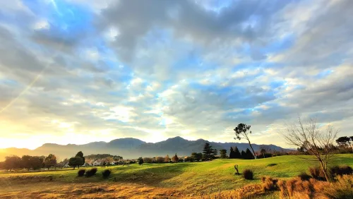 Big skies at Paarl Golf Club, near Stellenbosch, South Africa. Golf Planet Holidays