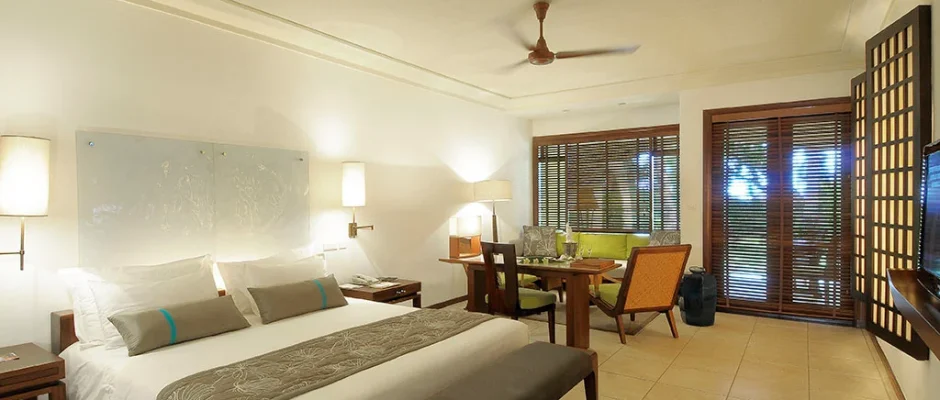 Bedroom at Belle Mare Plage, Mauritius. Golf Planet Holidays