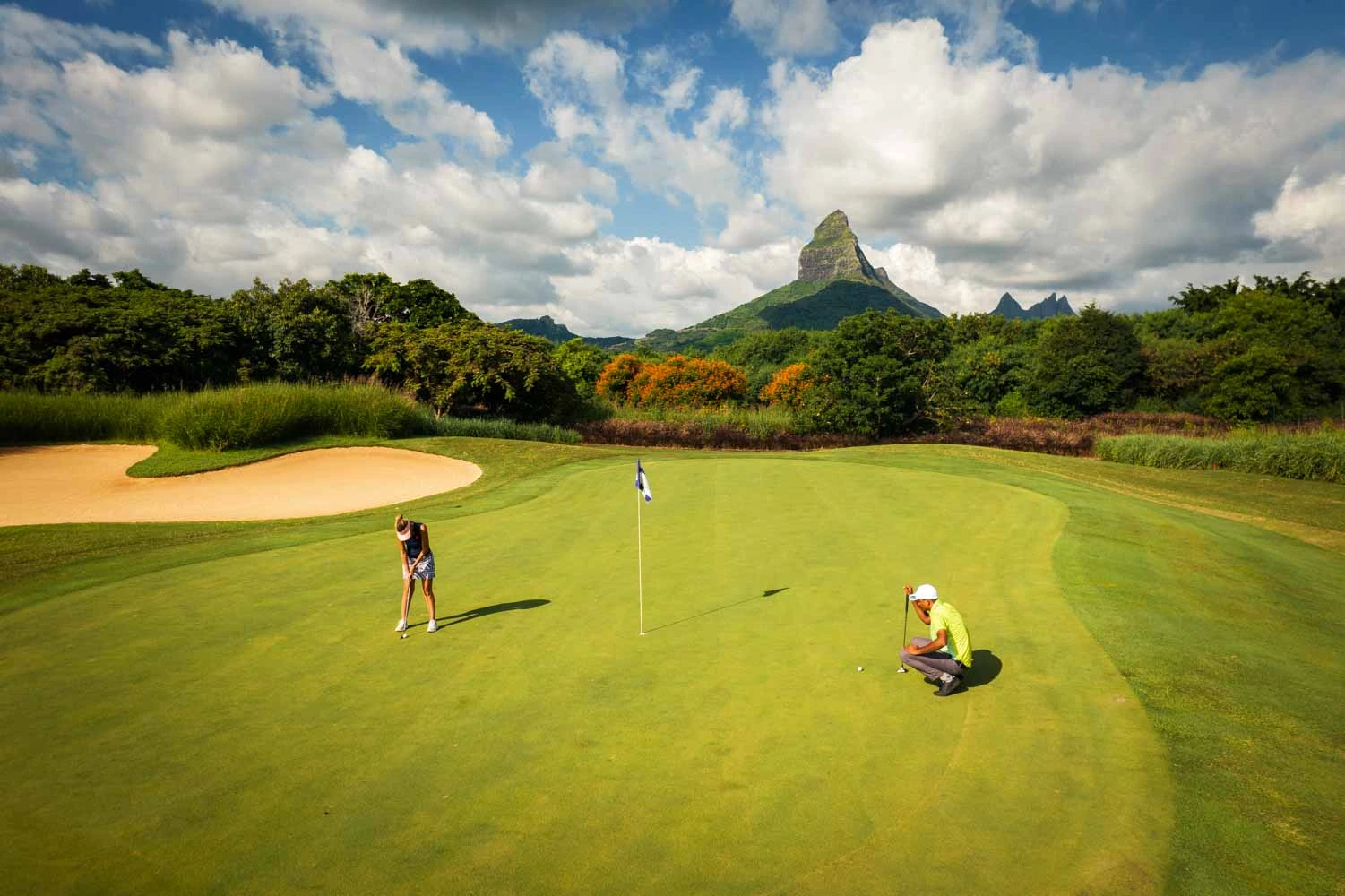 On the green at Tamarina Golf course, Mauritius. Golf Planet Holidays.